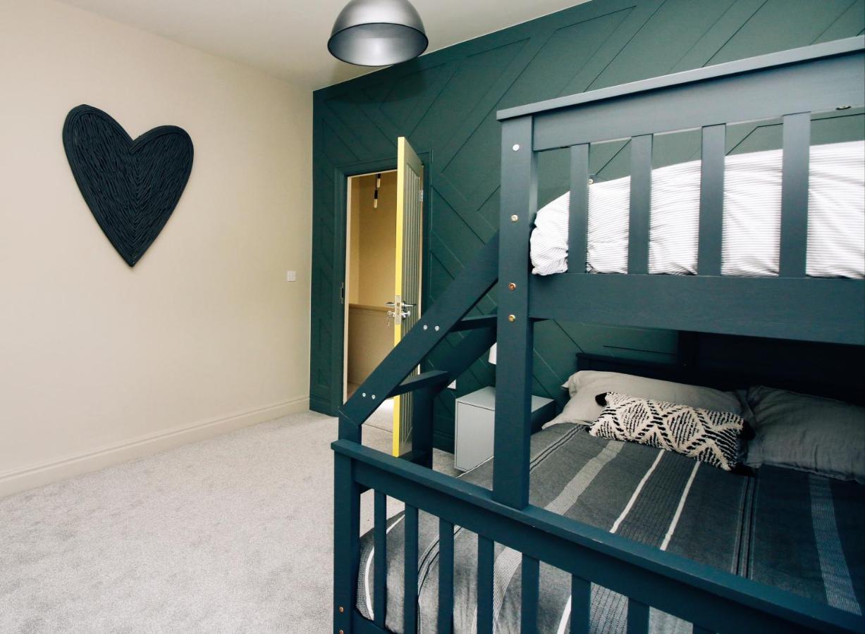 בלקפול Xxhot Tubxx 4Bed Semi, Sleeps 8, 2 Bathrooms מראה חיצוני תמונה