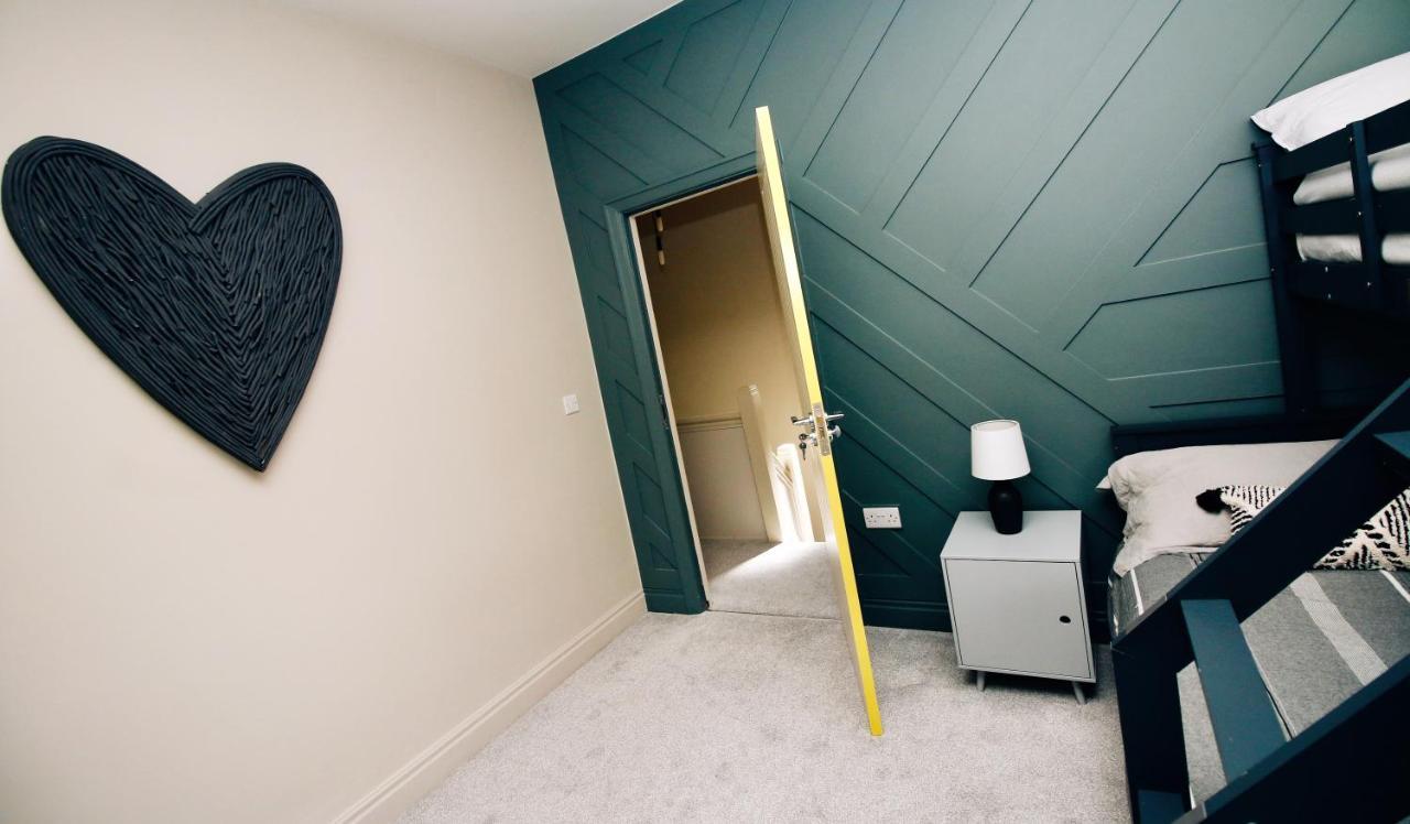 בלקפול Xxhot Tubxx 4Bed Semi, Sleeps 8, 2 Bathrooms מראה חיצוני תמונה