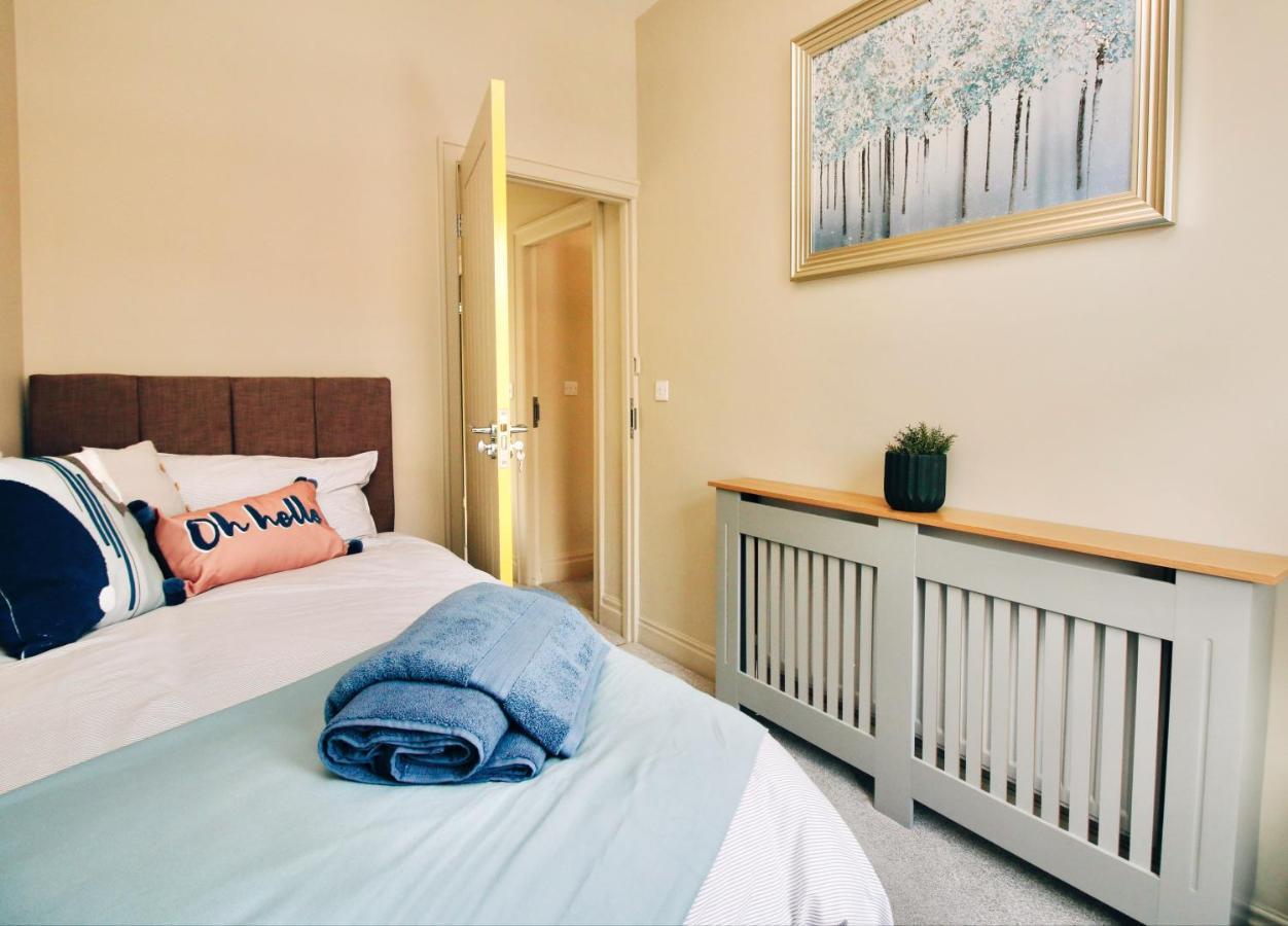 בלקפול Xxhot Tubxx 4Bed Semi, Sleeps 8, 2 Bathrooms מראה חיצוני תמונה
