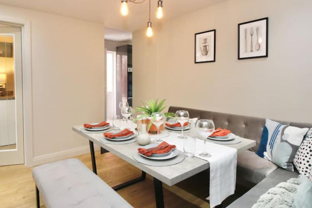בלקפול Xxhot Tubxx 4Bed Semi, Sleeps 8, 2 Bathrooms מראה חיצוני תמונה